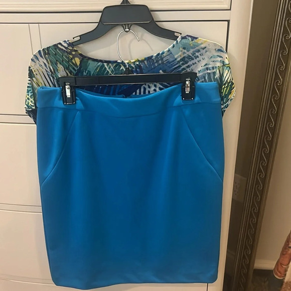 Cable & Gauge Med blouse. Premise skirt size 10. - Picture 3 of 3